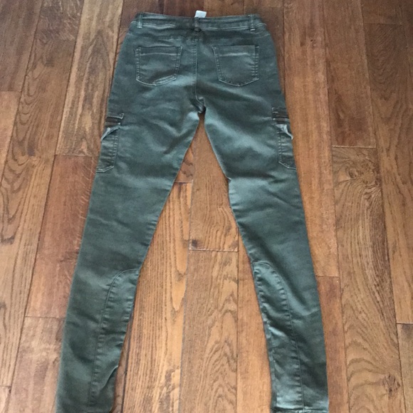 🛑SOLD🛑Comfy super slim leg olive green cargo pant - Picture 7 of 15